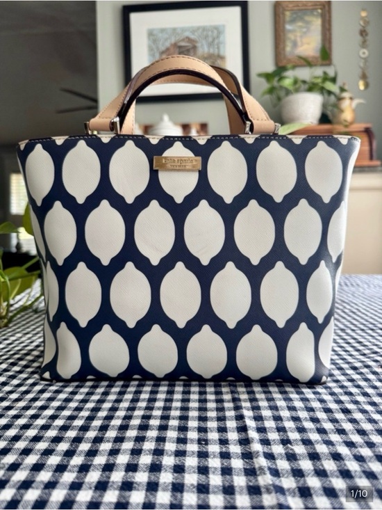 kate spade Handbags - Kate Spade Grant Street “Juno” tote Tan Handles